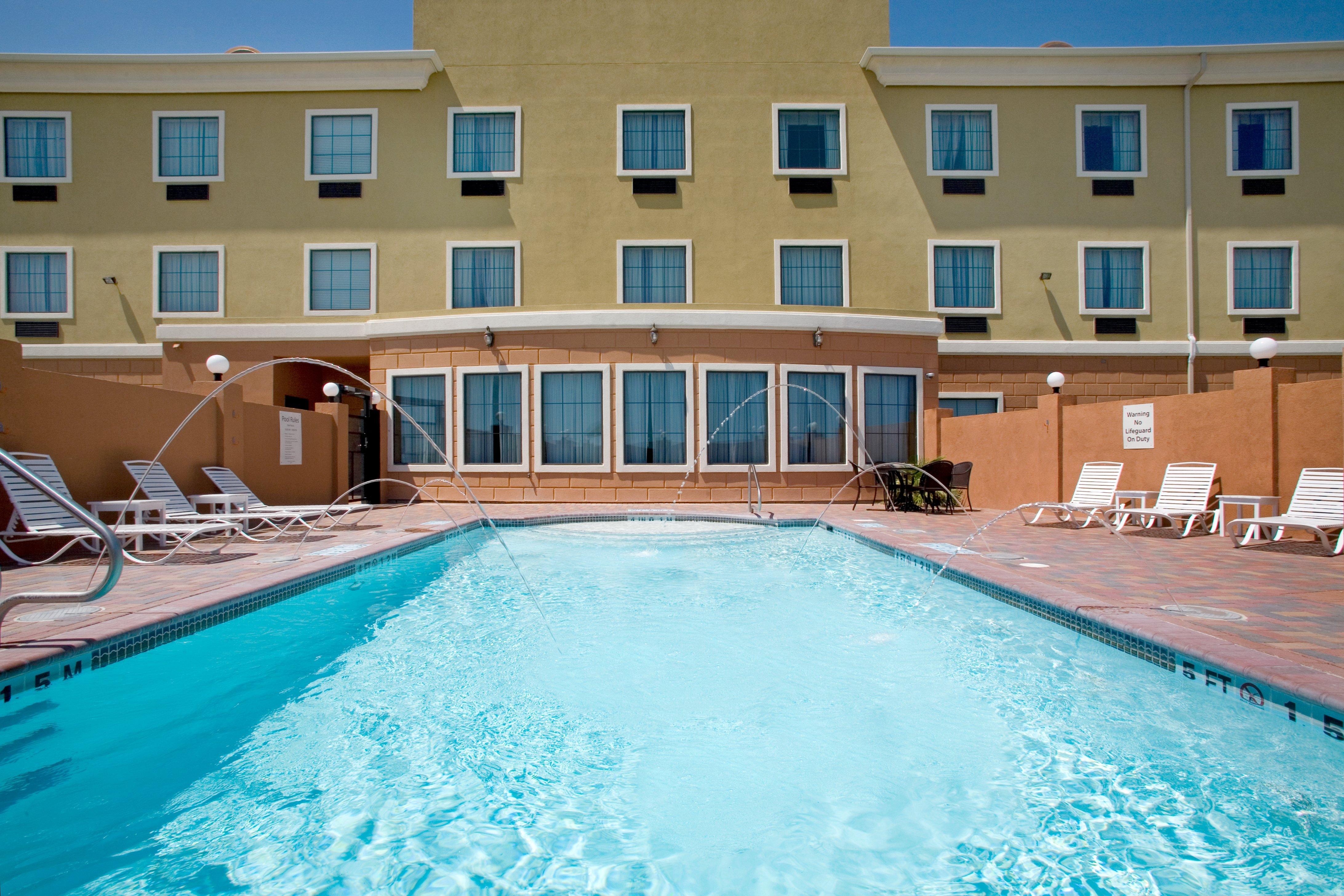Holiday Inn Express Hotel And Suites Kingsville, An Ihg Hotel Facilities photo
